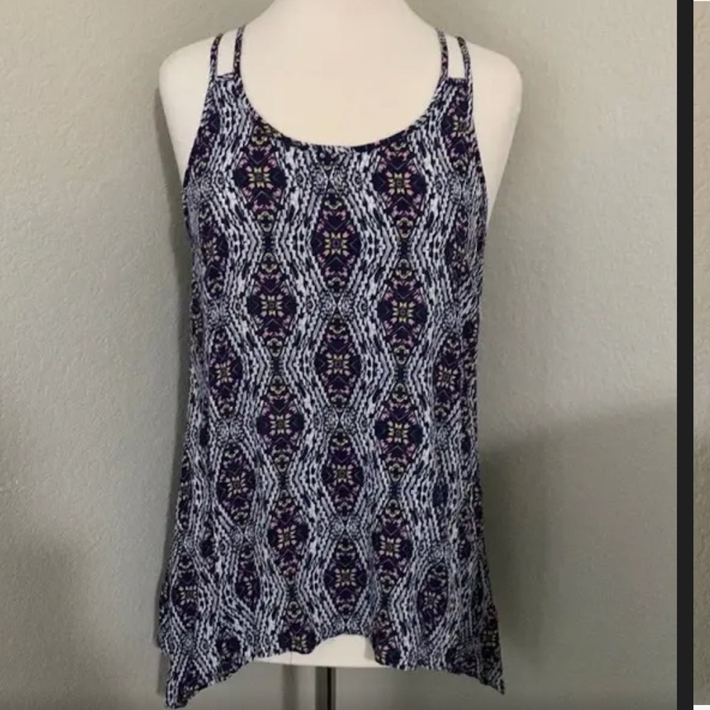 Pixley Blue Pink tribal Patterned tank top! Women’s large! Excellent condition!